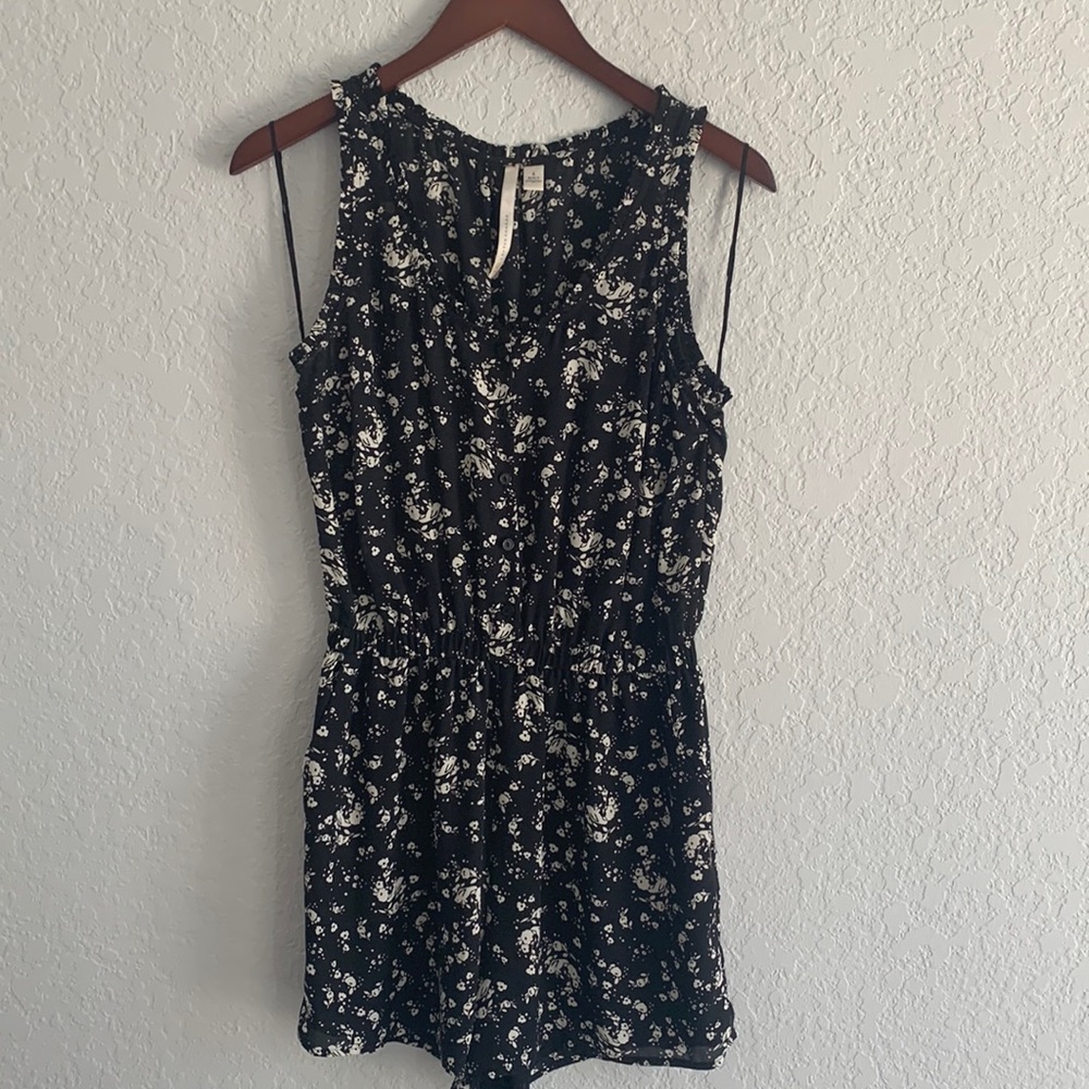 LC Lauren Conrad Romper